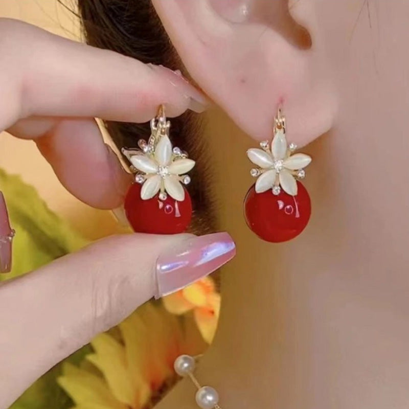 šDelicate Flower Pearl EarringsāØ