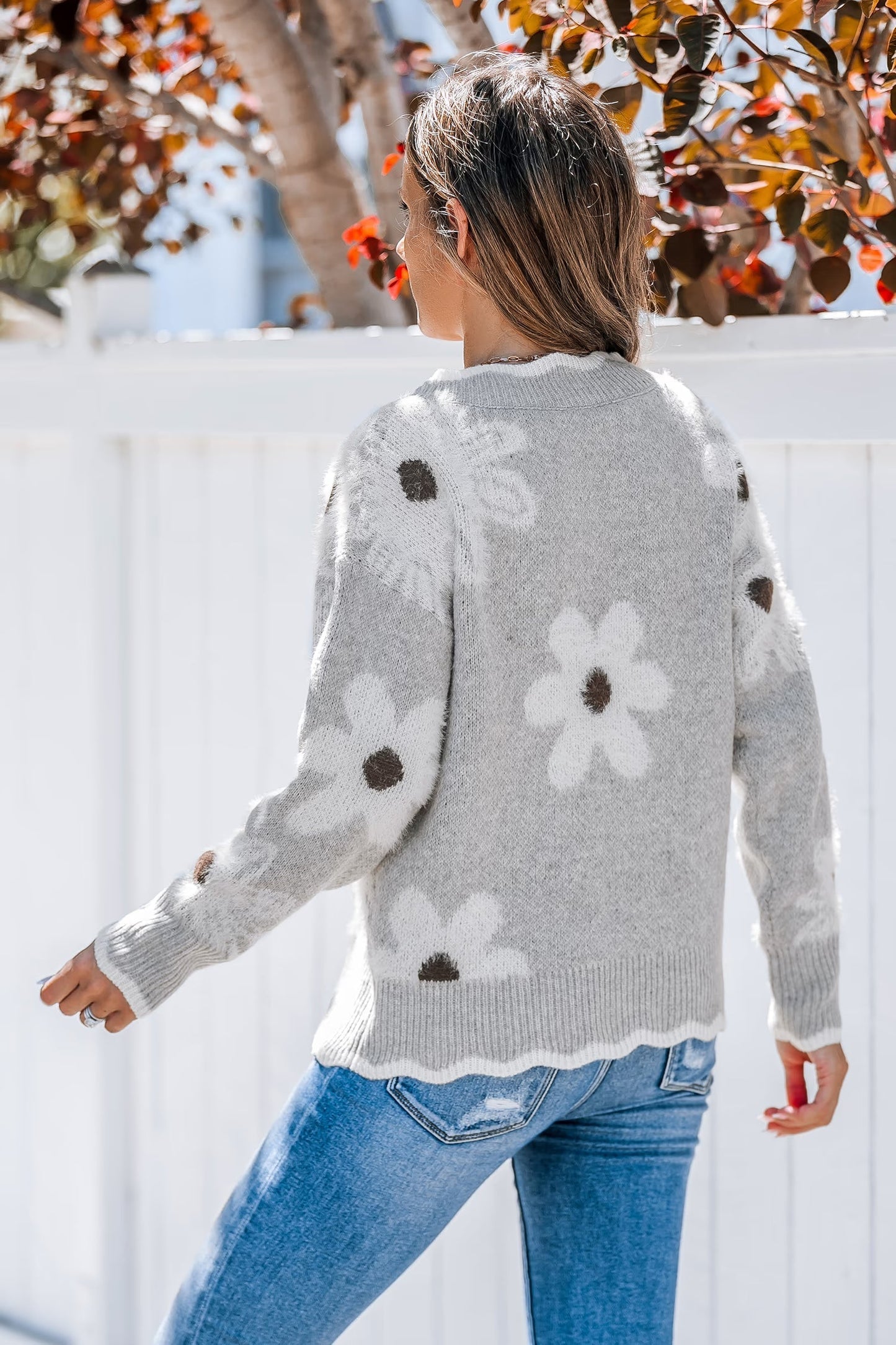 💃LAST DAY 50% OFF✨🍂Women's Floral Pattern Scallop Trim Sweater