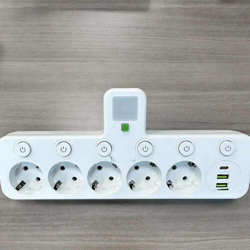 🥳2026 HOT SALE🔥50K+ SOLD!📱🔌 Your Home‘s Safety Guardian! Smart Strip with Overload Protection & Child Lock