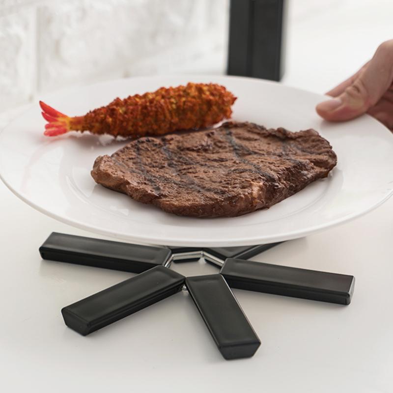 💥Buy 1 Get 1 Free💥Creative Folding Heat Insulation Pad