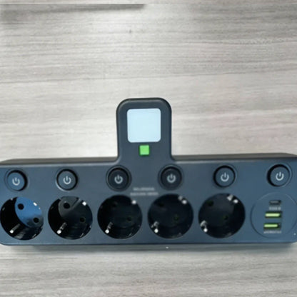 🥳2026 HOT SALE🔥50K+ SOLD!📱🔌 Your Home‘s Safety Guardian! Smart Strip with Overload Protection & Child Lock