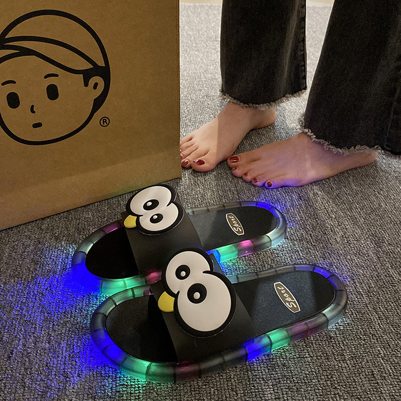 💥New arrival 60% OFF!⛱️👣Cute slippers with cartoon motifs that glow