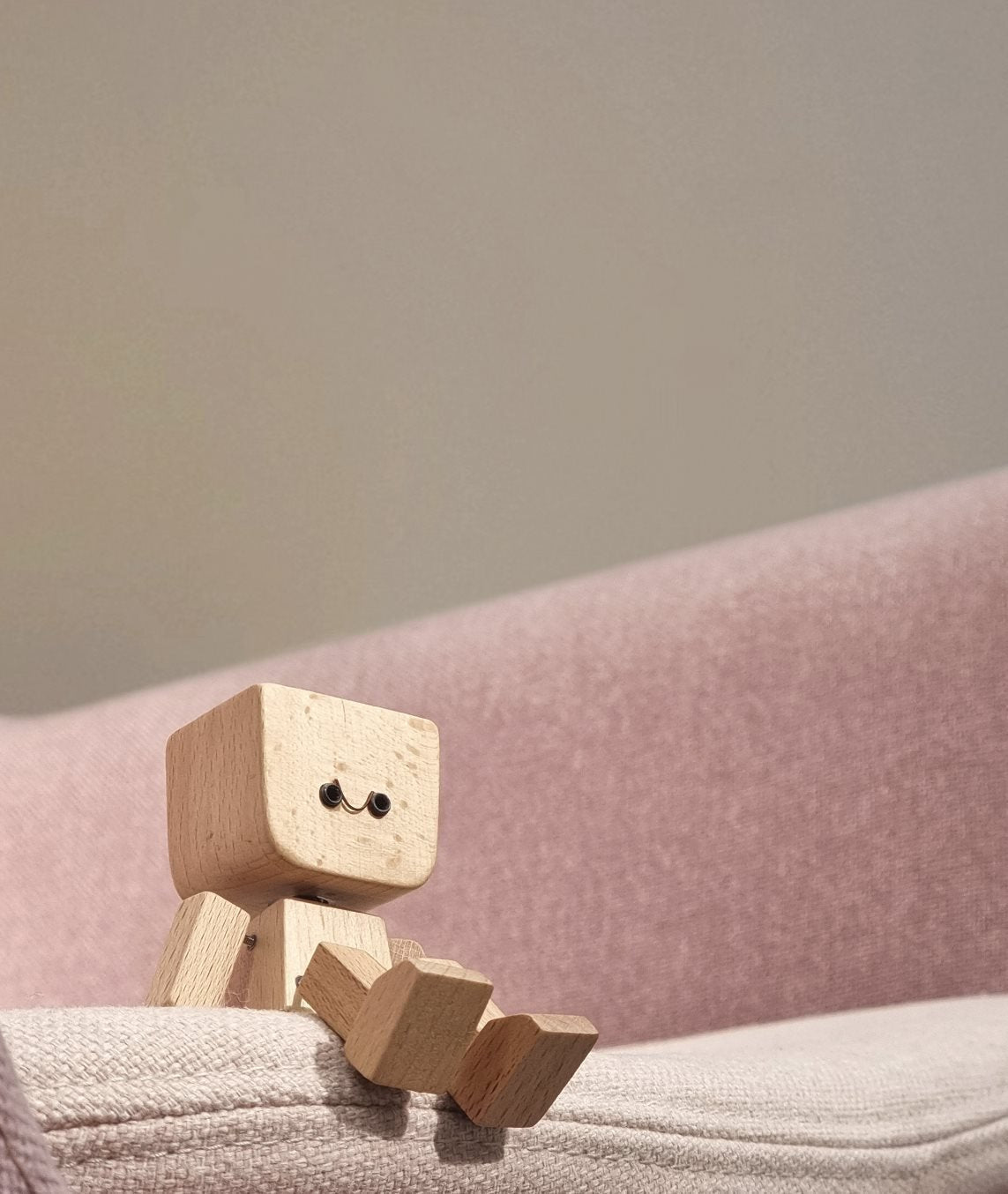 🔥Handcrafted Charming Little Wooden Figure That Sways