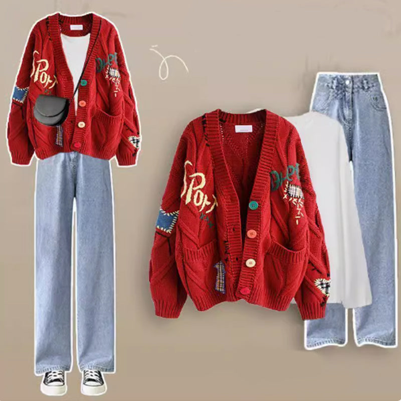 💥Limit Time 49% OFF✨Women's V-Neck Embroidered Sweater with Buttons