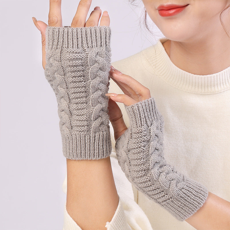 ❄️Autumn & Winter Knitted Half-Finger Gloves with Twisted Pattern🍂