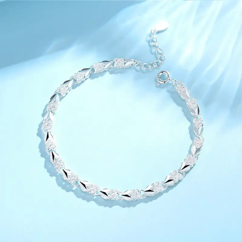 🍀Elegant Sparkling Lucky Clover Bracelet✨