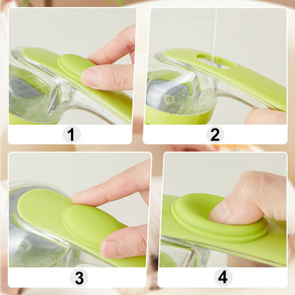 🐶Pet Bath Brush with Long Handle & Shampoo Dispenser🌿