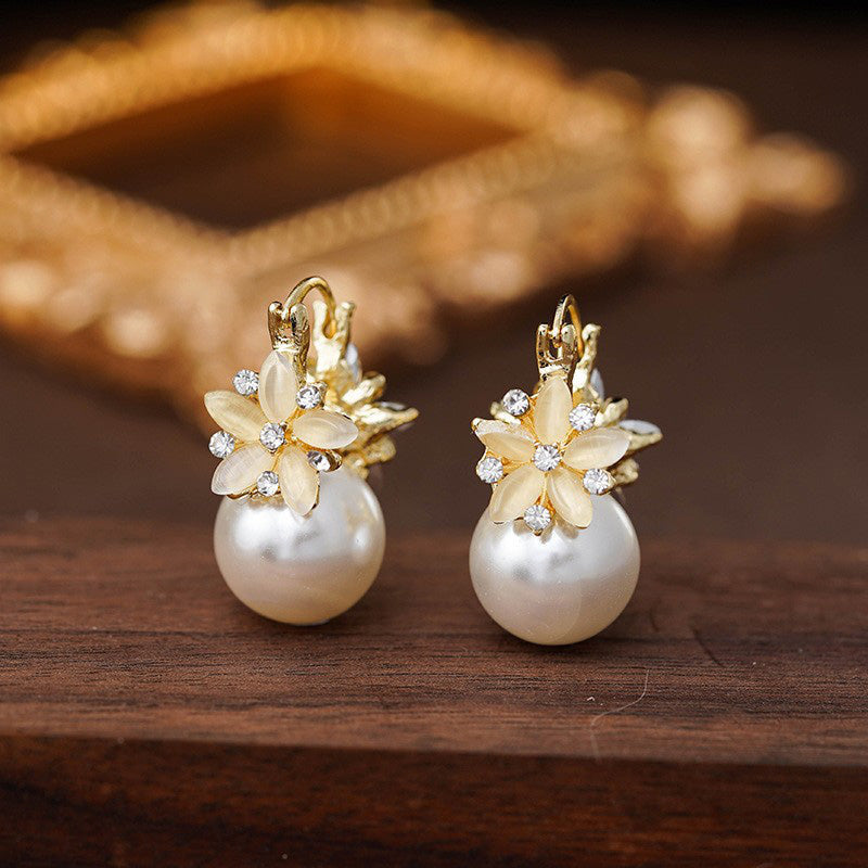 🍒Delicate Flower Pearl Earrings✨
