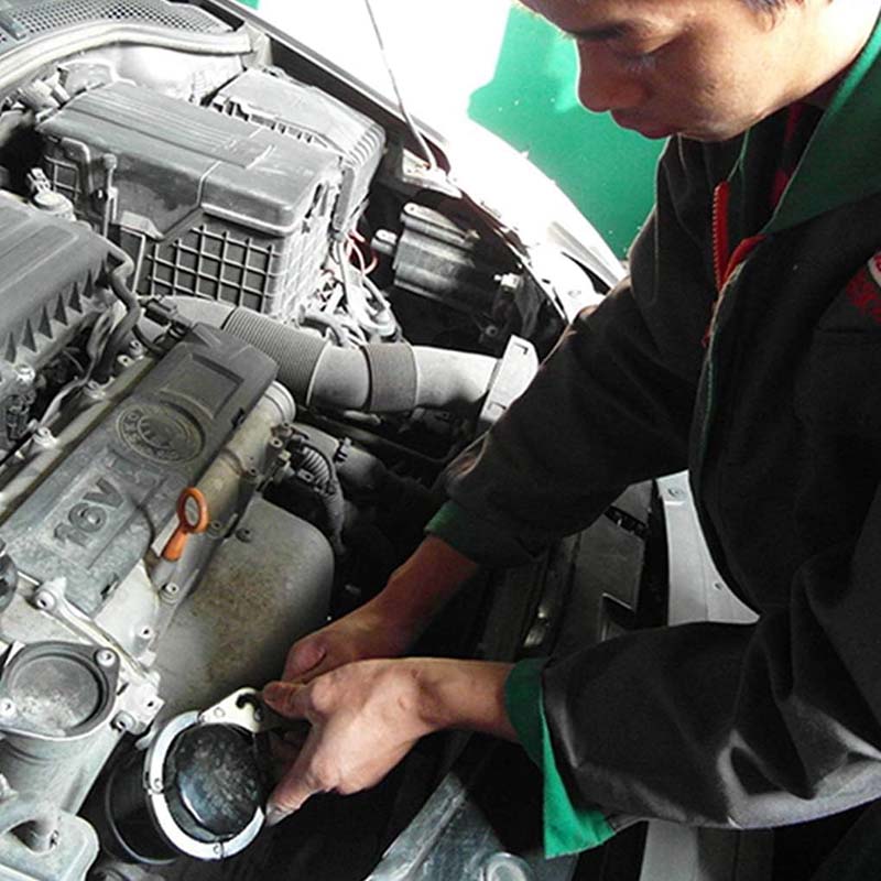 🔧Locking Grip Car Oil Filter Remover Wrench，Self-Locking, Universal Fit, One Tool for All Filters ✅